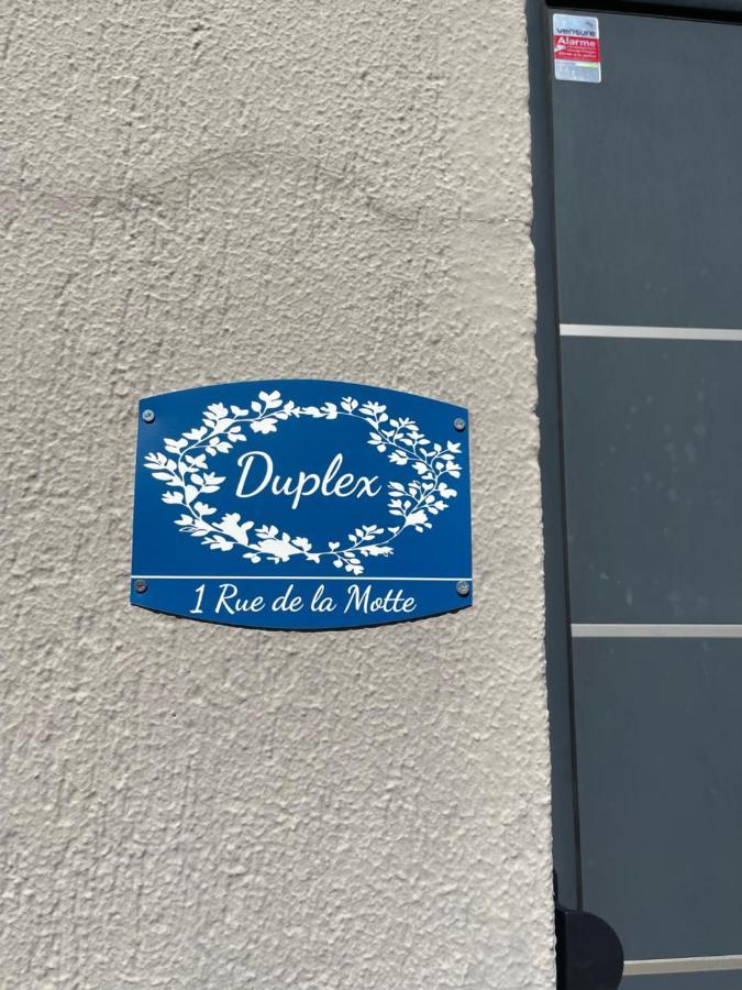 Appartement Duplex à Beaumont-sur-Sarthe Extérieur photo