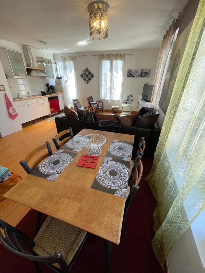 Appartement Duplex à Beaumont-sur-Sarthe Extérieur photo