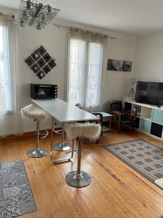 Appartement Duplex à Beaumont-sur-Sarthe Extérieur photo